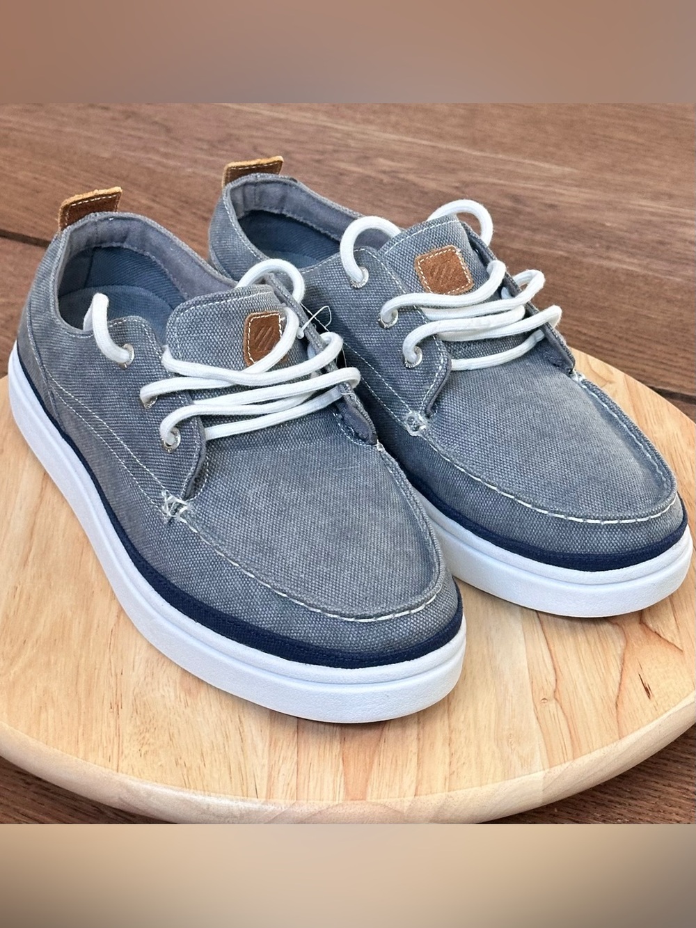 NWOT. West Marine Men's Gray Canvas Boat Shoes Size 11.5